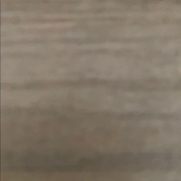 Meet your Posher, Alyssa - Picture 1 of 1